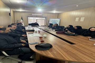 جلسه هیئت تحریریه مجله پسته