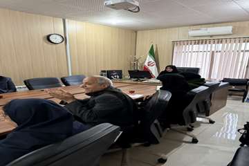 جلسه هیئت تحریریه مجله پسته